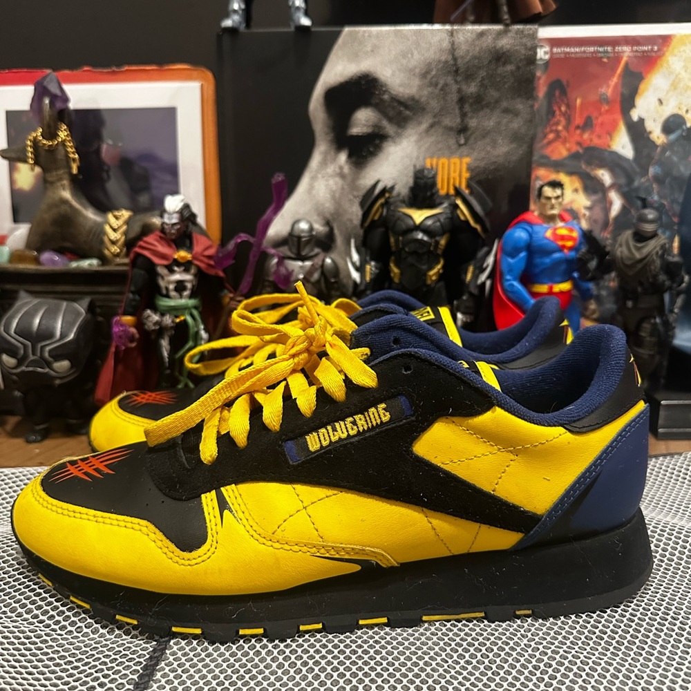 Reebok Wolverine X-Men Classic Leather Sneakers Size 9 - Picture 5 of 11